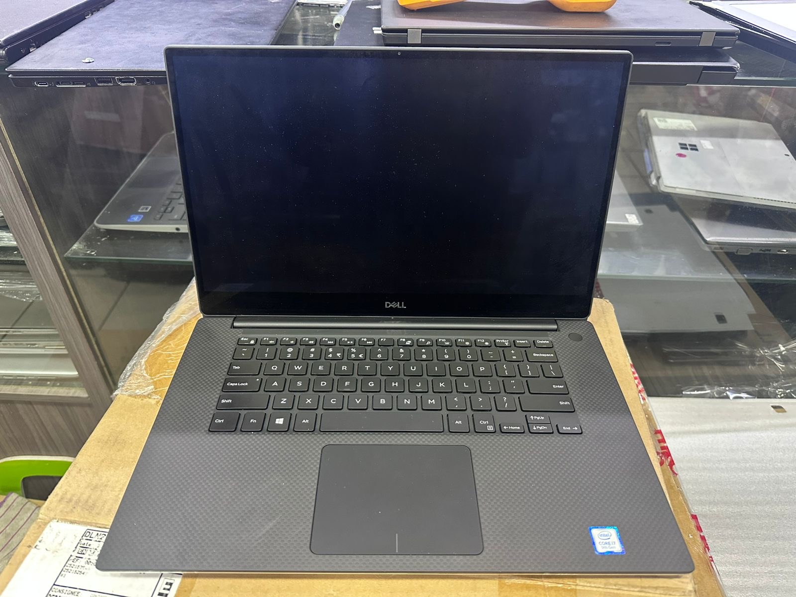 Dell XPS 7590 Laptop – Core i7 9th Gen, 8GB RAM, 256GB SSD | Grade A
