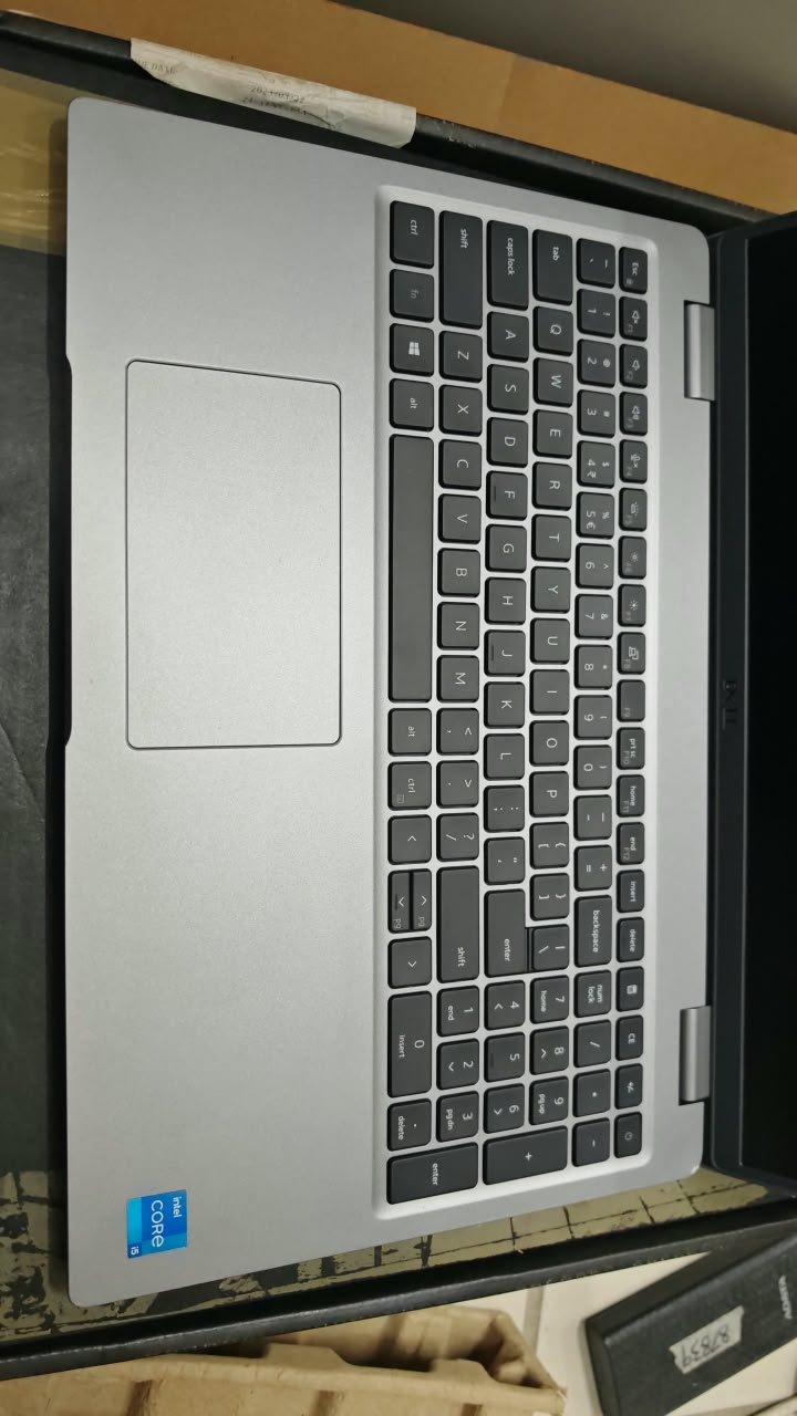 Dell Latitude 5520 thumbnail